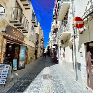 https://il-mare-di-dafni.sicilyhotelsitaly.net