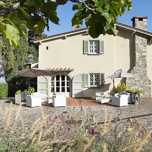 https://villa-zelma.it-tuscanyhotel.com