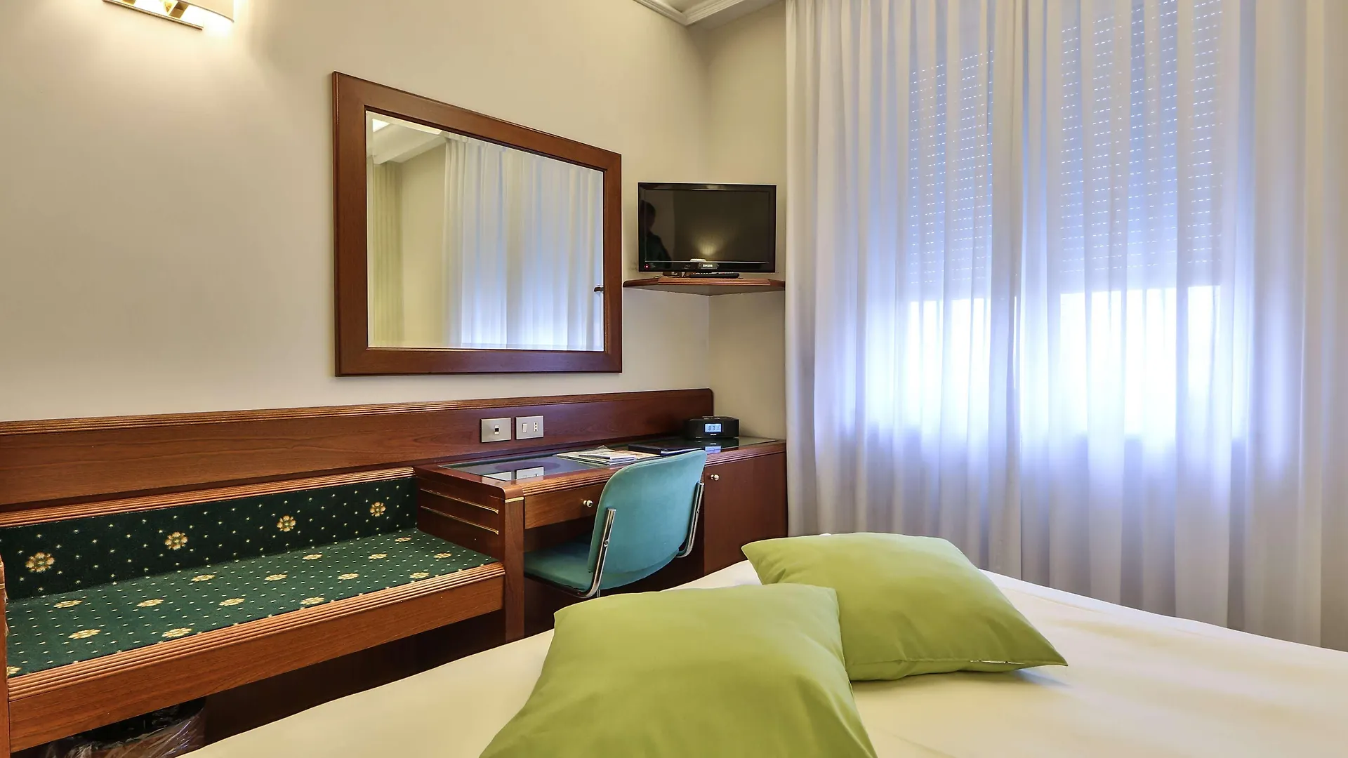 Hotel Astoria Sure Hotel Collection By Best Western Milan 3*,
